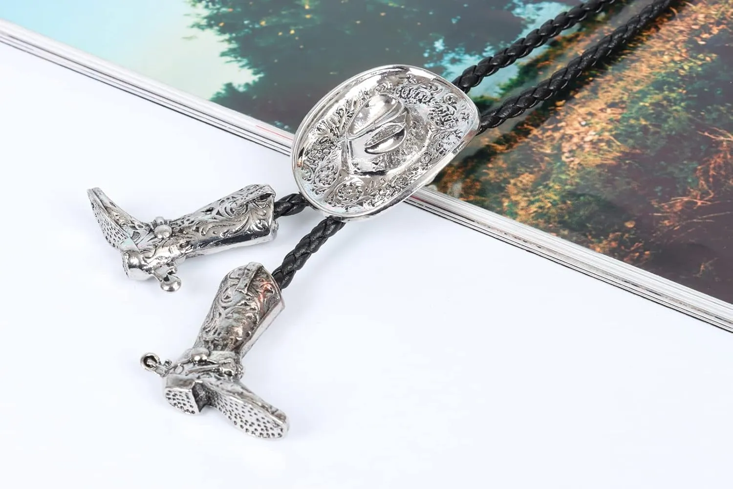 Bolo Ties for Men Western - 3D Cowboy Hat Design With Vintage Boots, Western Bolotie Bola Tie